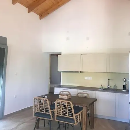 πέτρινη στην αίγινα - Stone House In Aigina * Khloi